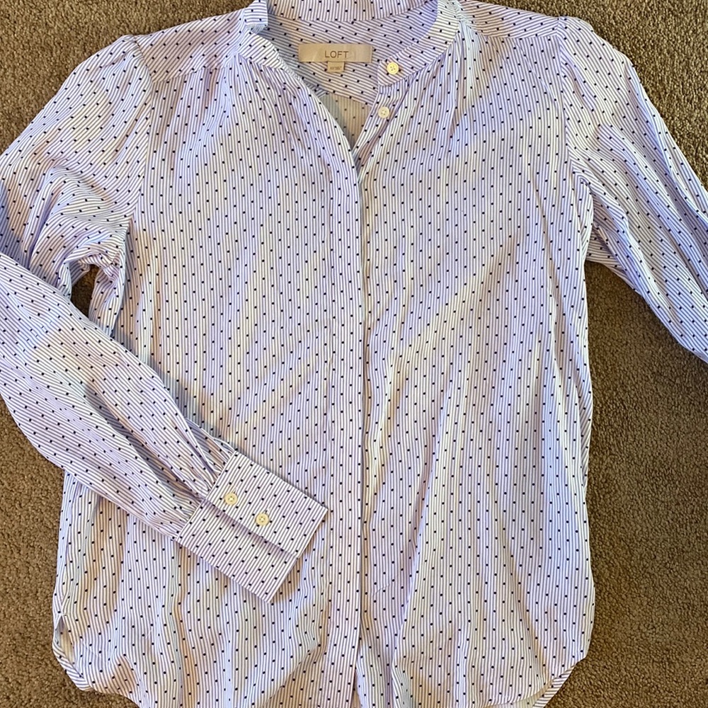 Loft Sz Xs button up blouse